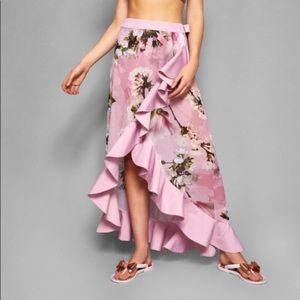 I am not looking to sell this Ted Baker sarong. I am looking to buy it.  To buy?